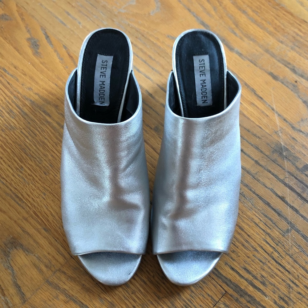 Steve Madden Infinity Peep Toe Mules Size 9